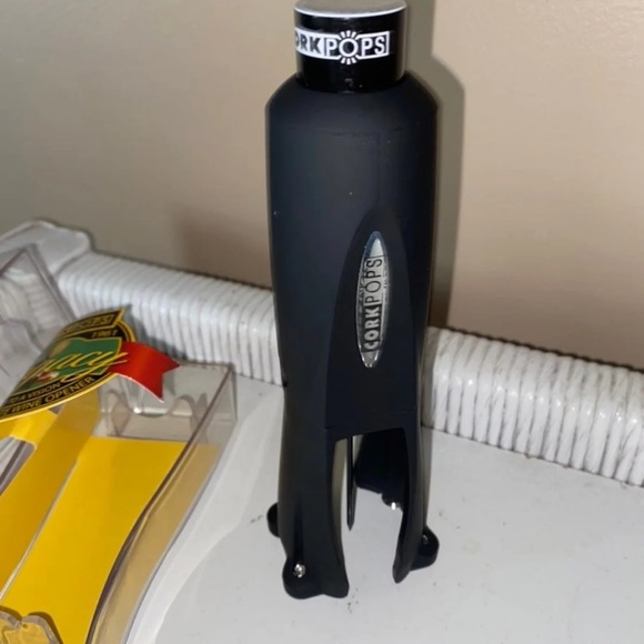 Corkpops Legacy The Ultimate Wine Opener like new - Picture 2 of 9